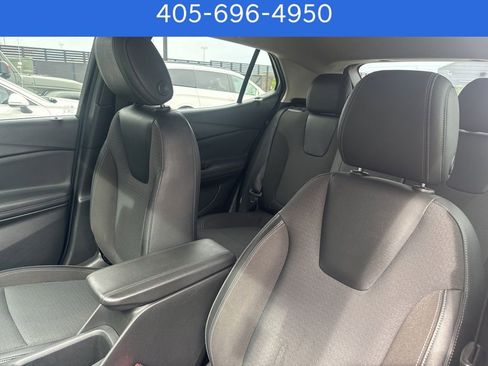 Used 2020 Buick Encore GX Select w/ Sport Touring Package image 18