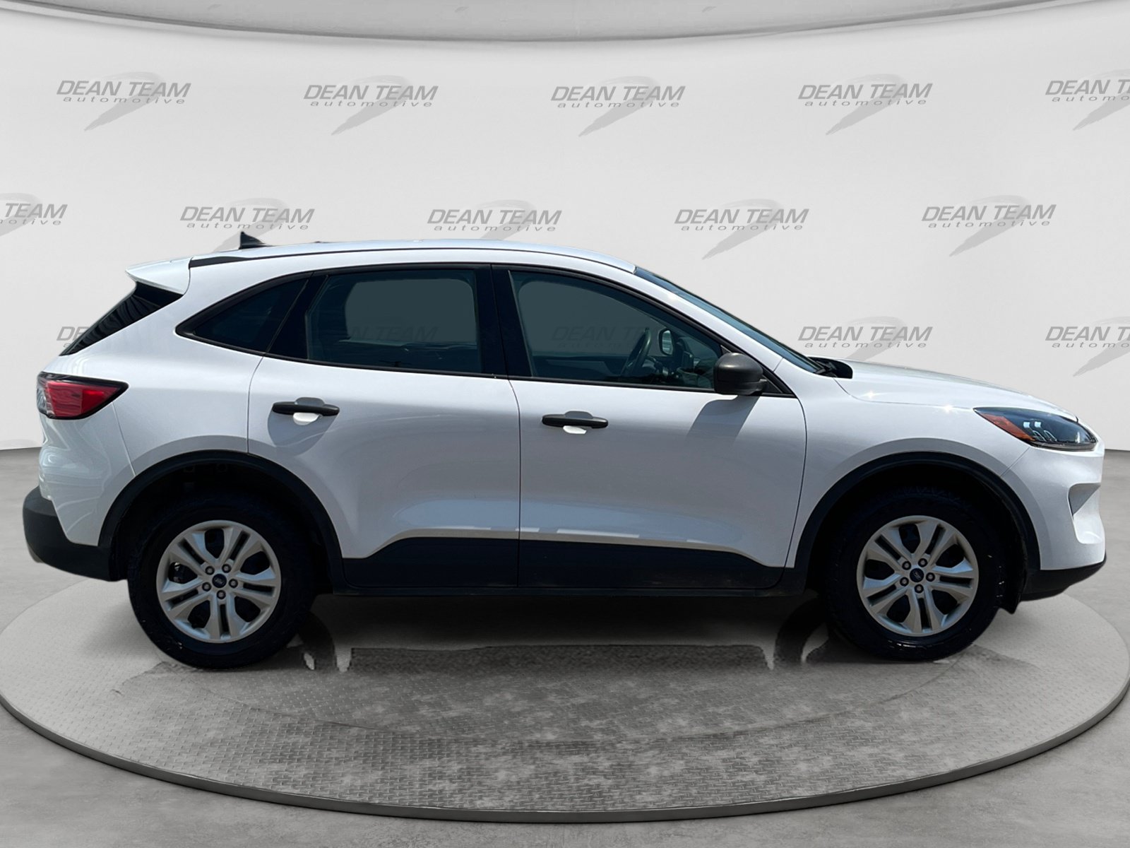 Used 2022 Ford Escape S AWD/4WD image 8