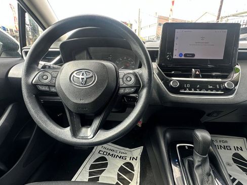 Used 2024 Toyota Corolla LE FWD image 11