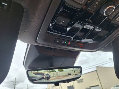 New 2026 Cadillac Escalade Luxury w/ Touring Package AWD/4WD image 16