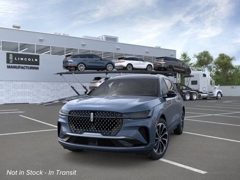New 2026 Lincoln Nautilus Reserve AWD/4WD image 2