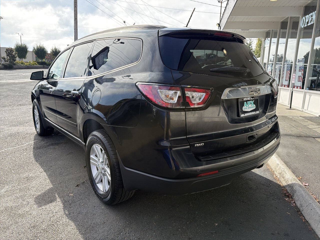 Used 2013 Chevrolet Traverse LT AWD/4WD image 4