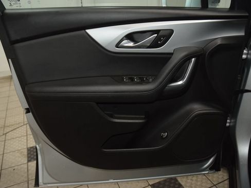 Used 2019 Chevrolet Blazer LT FWD image 47