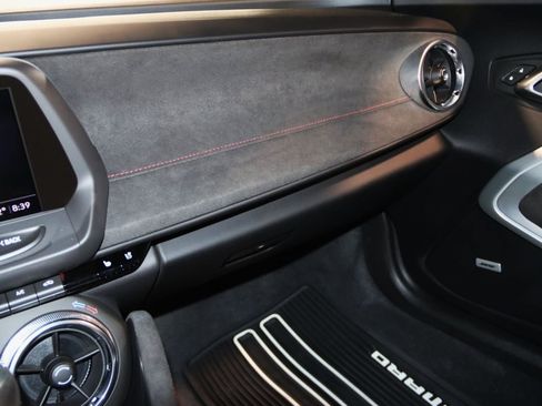 Used 2022 Chevrolet Camaro ZL1 RWD image 57