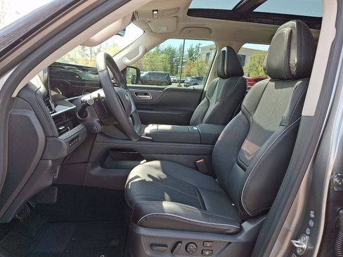 Certified 2025 INFINITI QX80 Sensory AWD/4WD image 14