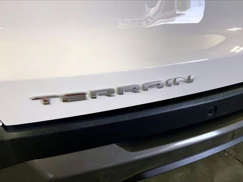 Used 2026 GMC Terrain Elevation FWD image 8