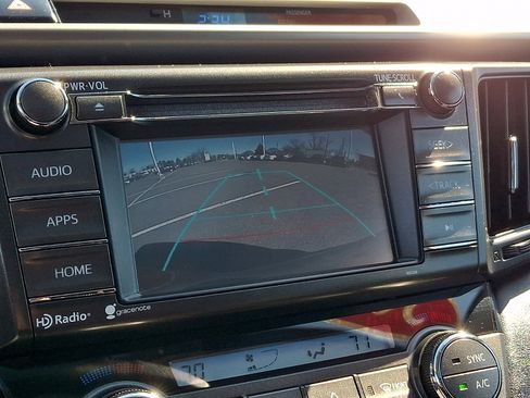 Used 2014 Toyota RAV4 XLE image 18