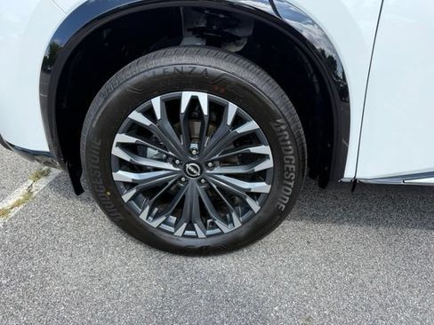 Certified 2026 Nissan Rogue Platinum AWD/4WD image 12