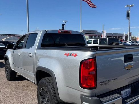 Used 2017 Chevrolet Colorado LT AWD/4WD image 6