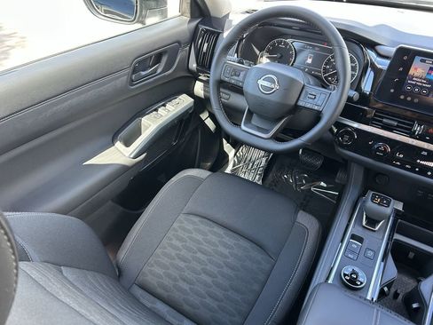 New 2026 Nissan Pathfinder SV AWD/4WD image 19
