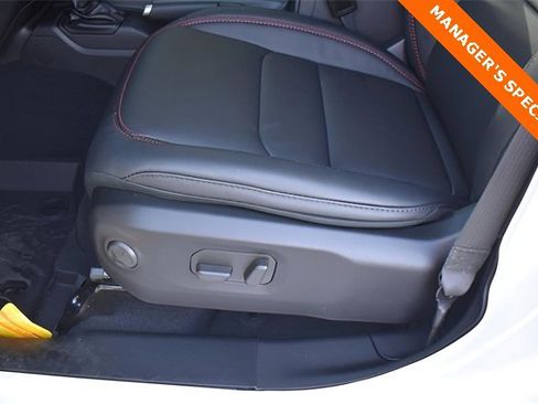 New 2025 Jeep Gladiator Rubicon image 12