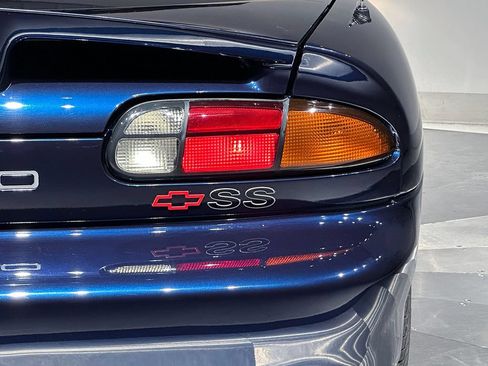 Used 2002 Chevrolet Camaro Z28 w/ SS Performance/Appearance Pkg RWD image 37