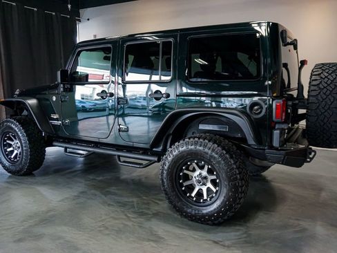 Used 2012 Jeep Wrangler Unlimited Sahara w/ Connectivity Group image 6