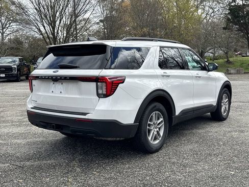 New 2026 Ford Explorer Active RWD image 7