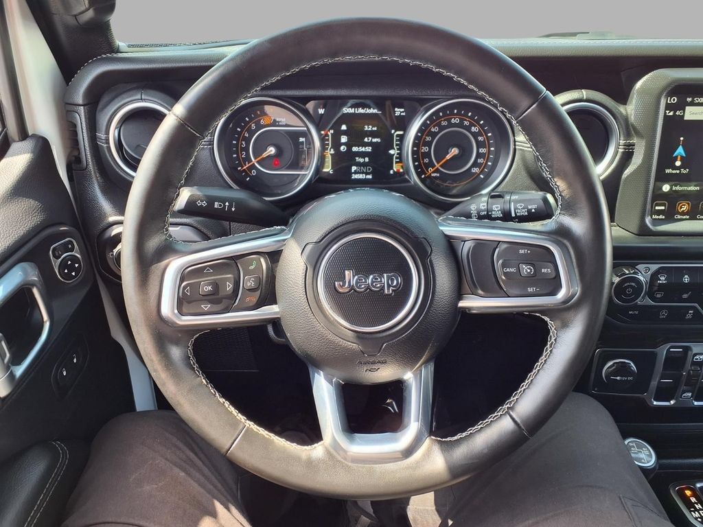Used 2022 Jeep Wrangler Unlimited Sahara w/ Cold Weather Group AWD/4WD image 15