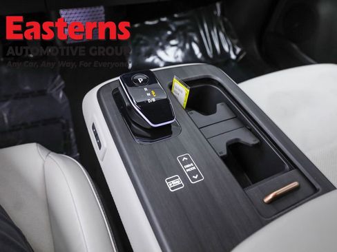 Used 2024 Nissan Ariya AWD image 13