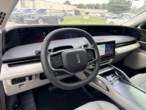 New 2026 Lincoln Nautilus Premier AWD/4WD image 33