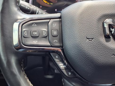 Used 2025 RAM 1500 Limited AWD/4WD image 24