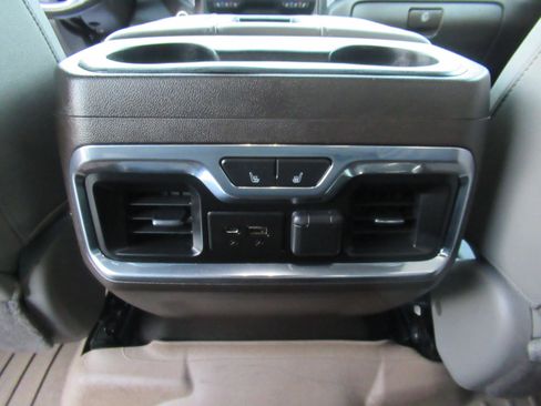 Used 2020 GMC Sierra 1500 SLT w/ SLT Premium Plus Package AWD/4WD image 21