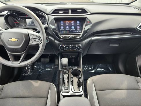Used 2023 Chevrolet TrailBlazer LT w/ Convenience Package AWD/4WD image 12