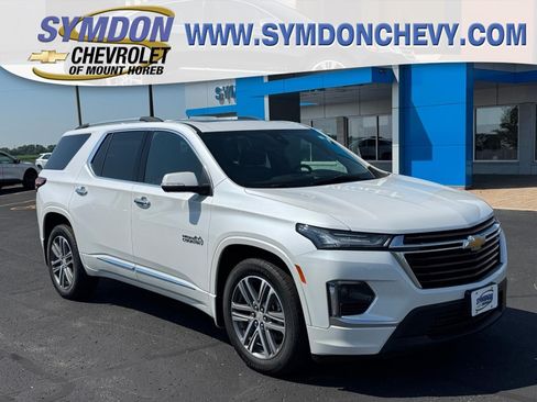 Used 2023 Chevrolet Traverse High Country w/ LPO, Floor Liner Package AWD/4WD image 1