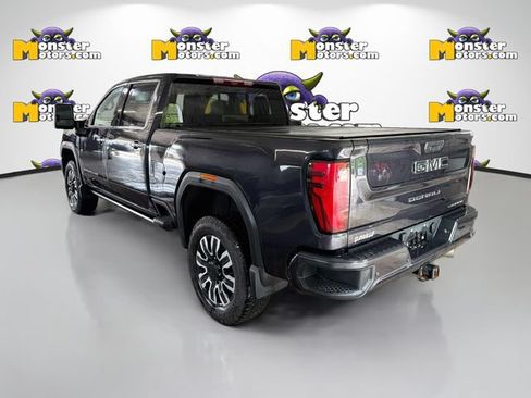 Used 2024 GMC Sierra 2500 Denali Ultimate AWD/4WD image 6