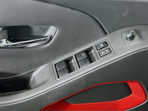 Used 2024 Nissan Frontier Pro-X w/ Pro Convenience Package image 15