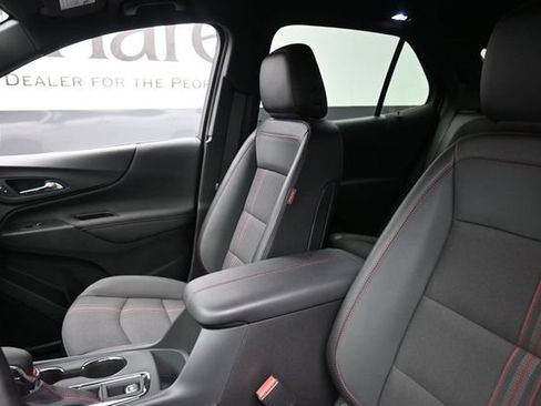 Certified 2024 Chevrolet Equinox RS FWD image 17