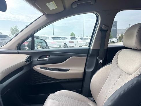 Used 2019 Hyundai Santa Fe SE FWD image 19