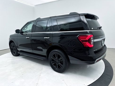 Used 2024 Ford Expedition Limited image 18