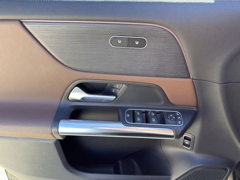 Used 2022 Mercedes-Benz GLA 250 4MATIC image 13