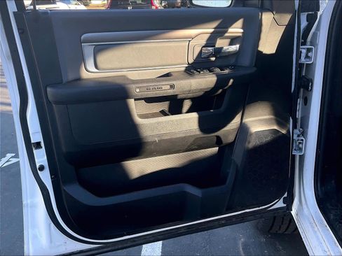 Used 2024 RAM 1500 Classic SLT image 24