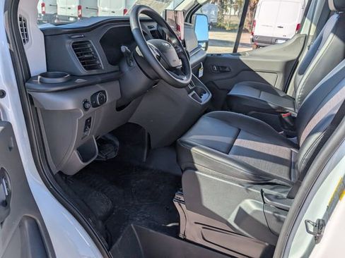 New 2026 Ford Transit 250 148 Medium Roof RWD image 5