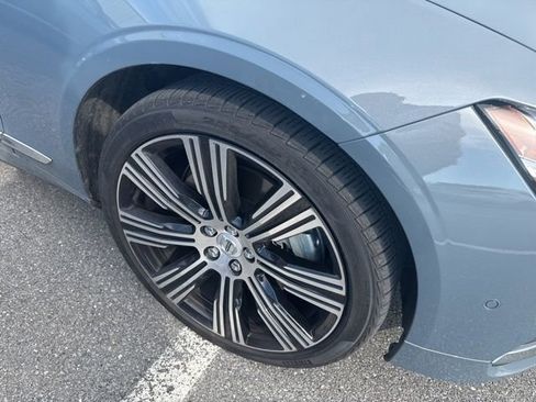 Used 2022 Volvo S90 B6 Inscription w/ Advanced Package image 8