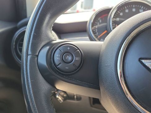 Used 2017 MINI Cooper 4-Door Hardtop FWD image 21