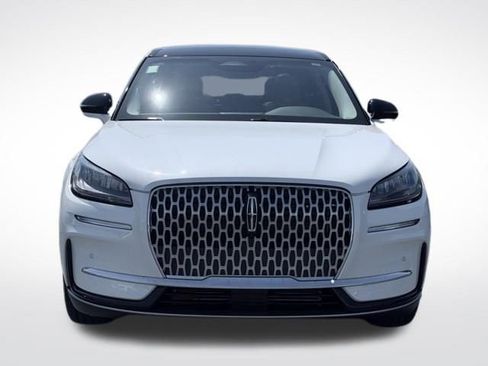 Used 2023 Lincoln Corsair AWD w/ Equipment Group 101A image 2