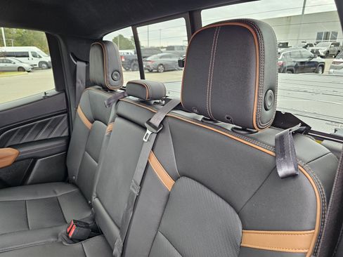 Used 2023 GMC Canyon AT4 w/ AT4 Premium Package image 33