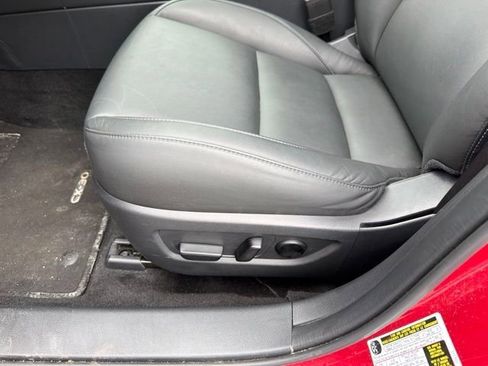 Used 2025 MAZDA CX-30 AWD 2.5 S w/ Preferred Package image 12