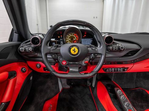 Certified 2022 Ferrari F8 Tributo image 19