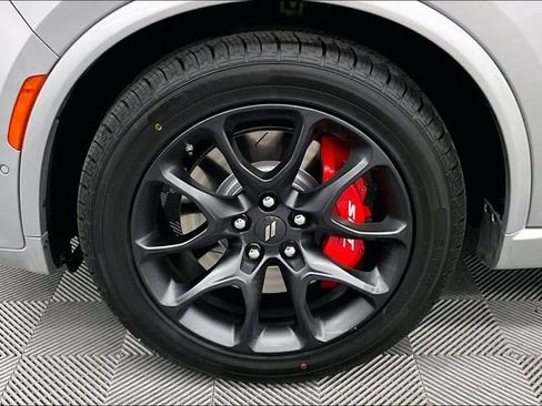 Used 2024 Dodge Durango R/T w/ Tow 'N Go Group AWD/4WD image 10