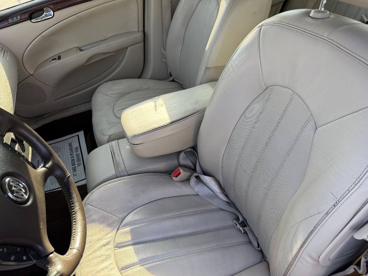 Used 2008 Buick Lucerne CXL w/ Ultra Confidence Package FWD image 25