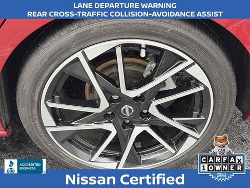 Certified 2025 Nissan Sentra SR image 9