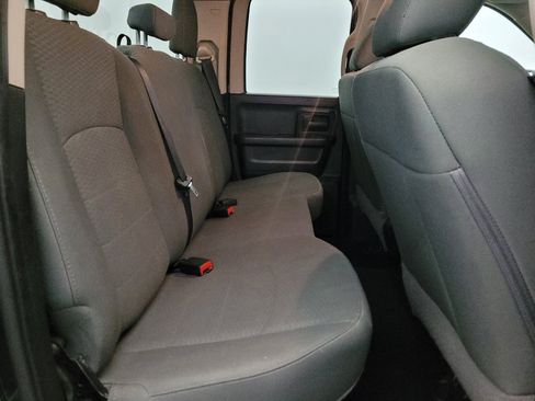 Used 2018 RAM 1500 Express AWD/4WD image 19