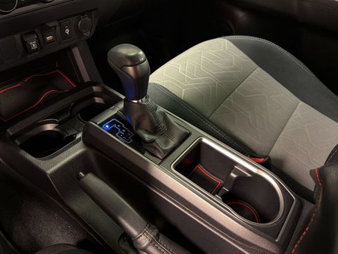 Used 2021 Toyota Tacoma TRD Sport RWD image 19