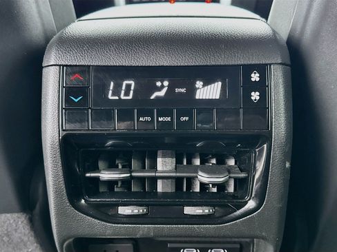 Used 2023 Jeep Grand Cherokee L Laredo AWD/4WD image 17
