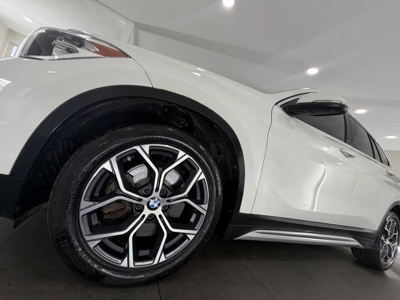 Used 2020 BMW X1 xDrive28i w/ Convenience Package AWD/4WD image 2