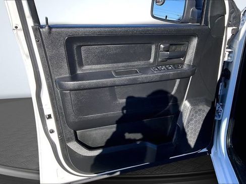 Used 2020 RAM 1500 Tradesman w/ Chrome Appearance Group image 21