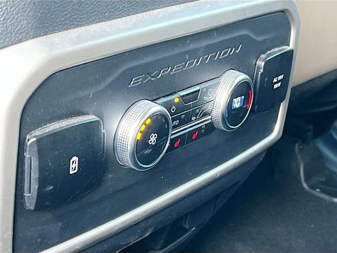 Used 2024 Ford Expedition Max Limited AWD/4WD image 26