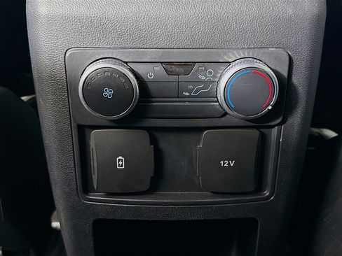 Used 2020 Ford Explorer XLT w/ Equipment Group 202A image 23