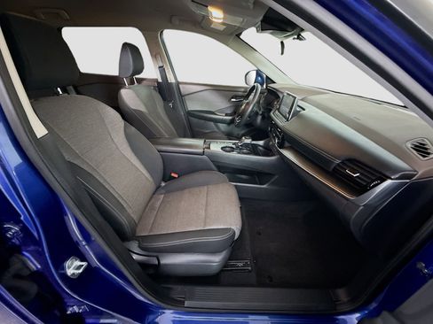 Used 2022 Nissan Rogue SV FWD image 29